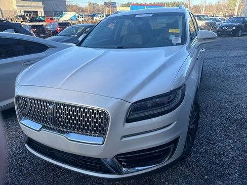 Used 2019 Lincoln Nautilus Select image 2