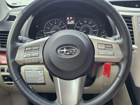 Used 2011 Subaru Outback 3.6R Limited w/ PWR Moonroof Pkg image 11