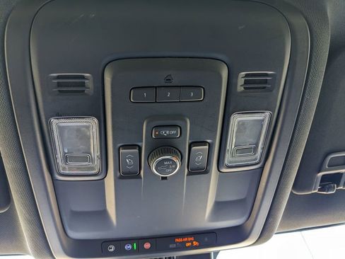Used 2024 Chevrolet Tahoe Z71 w/ Luxury Package image 65
