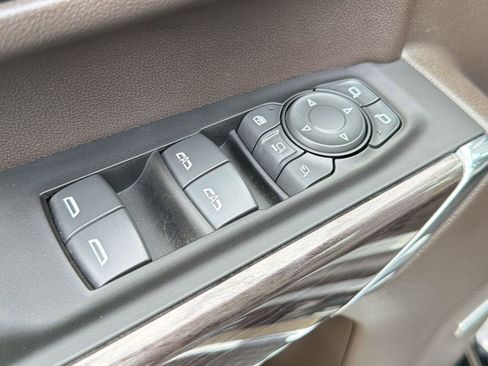 Certified 2022 Chevrolet Silverado 2500 LTZ w/ LTZ Convenience Package image 20