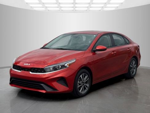 Used 2022 Kia Forte LXS FWD image 3
