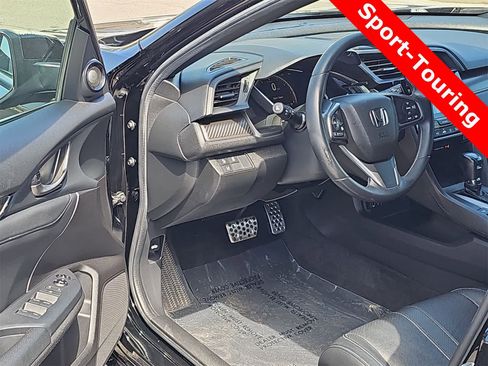 Used 2018 Honda Civic Sport Touring image 10