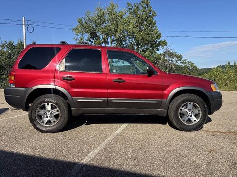 Used 2003 Ford Escape XLT AWD/4WD image 2