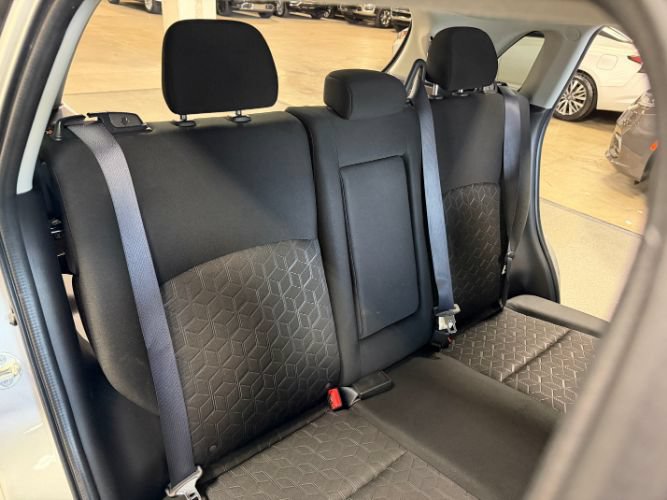 Used 2025 Mitsubishi Outlander Sport AWD image 28