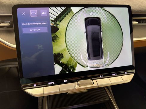 Used 2026 Lucid Gravity Dream image 24