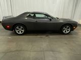 Used 2019 Dodge Challenger SXT image 3