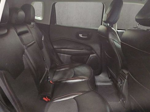 Used 2019 Jeep Compass Trailhawk AWD/4WD image 21