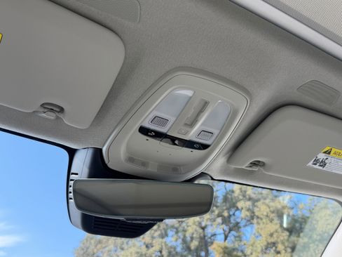 New 2026 Volvo XC40 B5 Plus w/ Protection Package Premier image 15