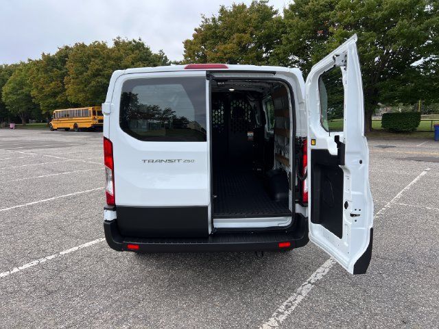 Used 2025 Ford Transit 250 Low Roof w/ Exterior Upgrade Package RWD image 24
