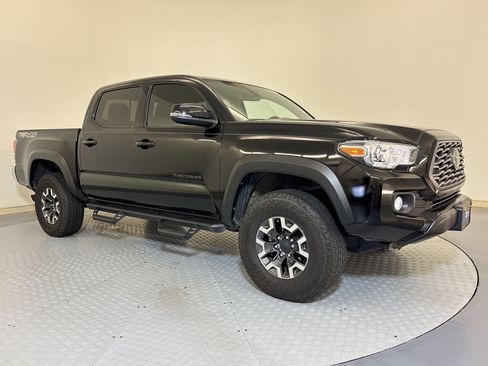 Used 2023 Toyota Tacoma TRD Off-Road image 7