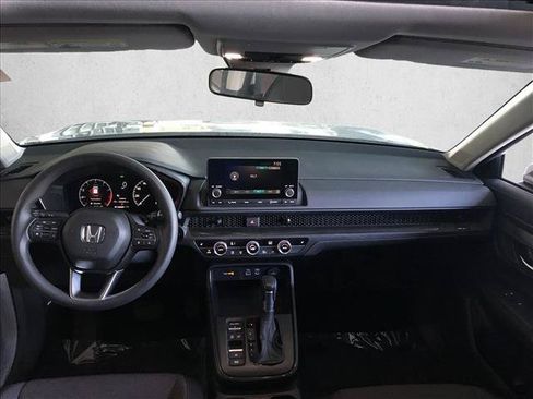 Used 2025 Honda CR-V EX image 10
