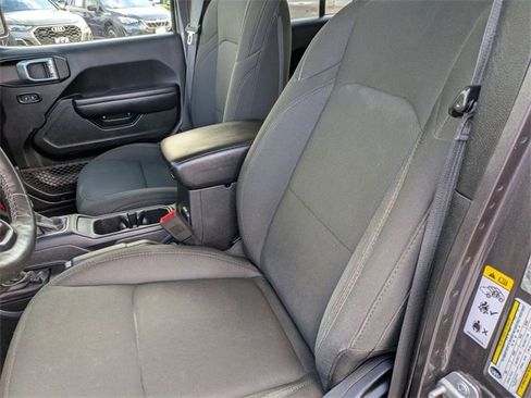 Used 2018 Jeep Wrangler Unlimited Sport S image 14