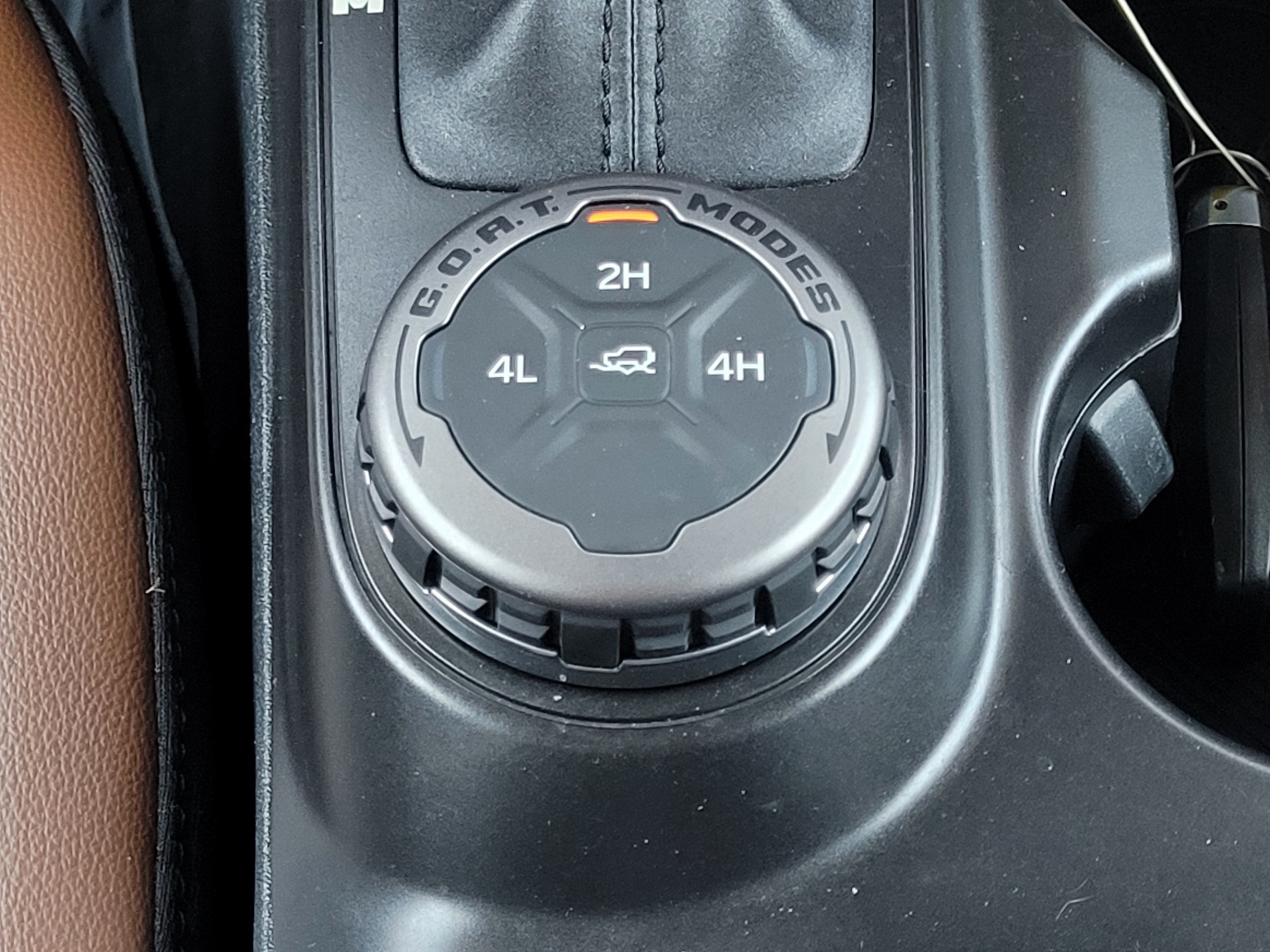 Used 2023 Ford Bronco Outer Banks AWD/4WD image 19