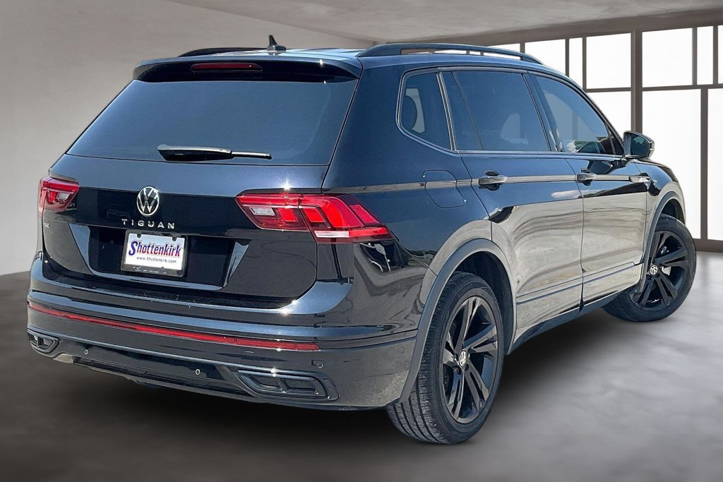 Used 2023 Volkswagen Tiguan SE R-Line FWD image 6