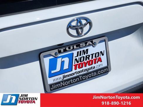 Used 2025 Toyota RAV4 XLE w/ Convenience Package image 12