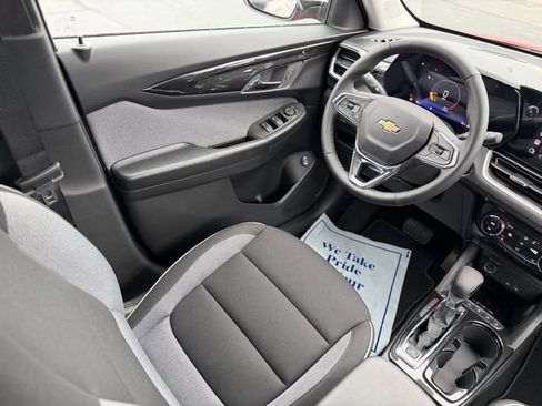 New 2026 Chevrolet TrailBlazer LT w/ Convenience Package FWD image 39