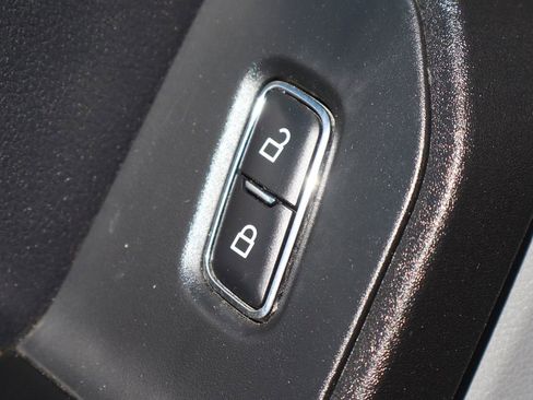 Used 2024 Ford F250 XL w/ XL Chrome Package image 19