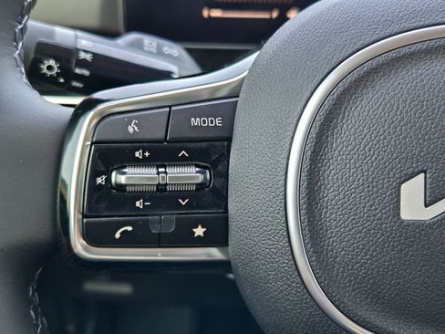 New 2026 Kia Carnival EX image 26