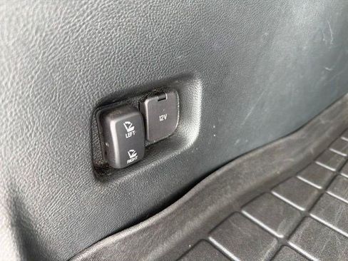 Used 2018 Ford Edge Titanium w/ Equipment Group 301A AWD/4WD image 16