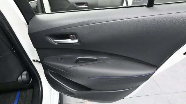 Used 2021 Toyota Corolla SE w/ Carpet Mat Package (TMS) FWD image 13