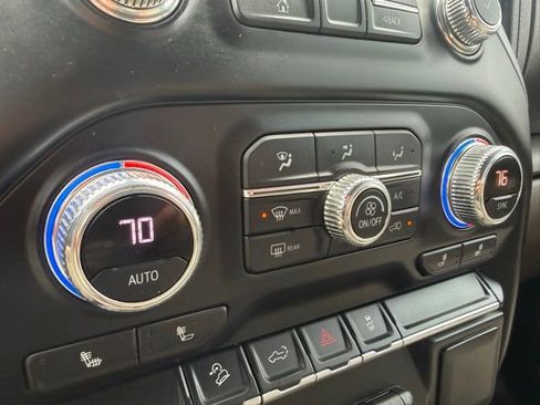 Used 2021 GMC Sierra 3500 SLE w/ SLE Value Package image 26