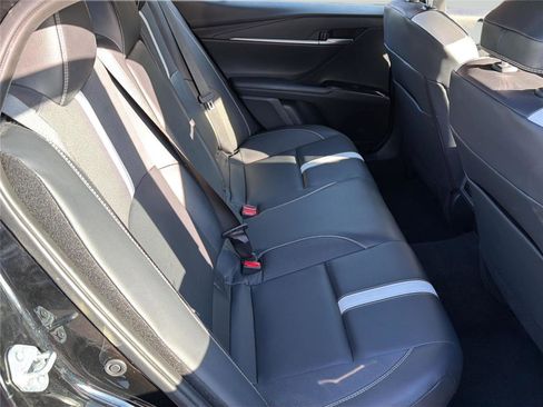 Used 2025 Toyota Camry SE FWD image 25