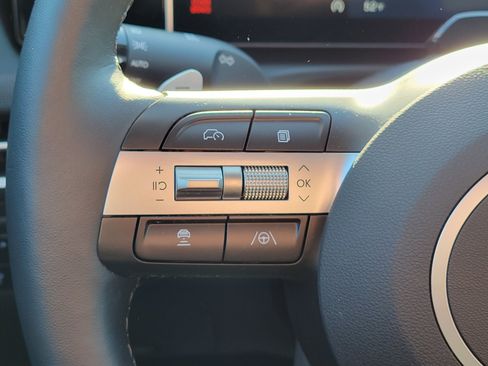 Used 2025 Hyundai Tucson Limited image 23