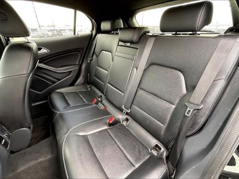 Used 2019 Mercedes-Benz GLA 250 4MATIC image 19
