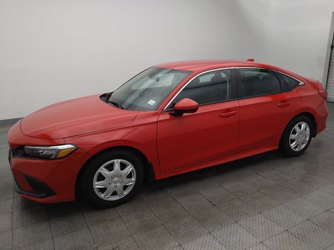 Used 2022 Honda Civic LX image 2