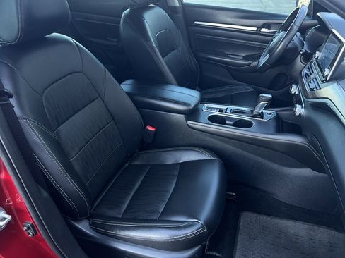 Used 2019 Nissan Altima 2.5 Platinum image 24