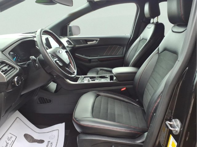Used 2024 Ford Edge ST-Line AWD/4WD image 12