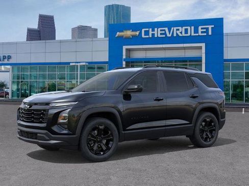 New 2026 Chevrolet Equinox LT image 2