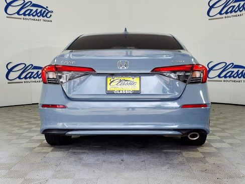 Used 2023 Honda Civic Sport image 4