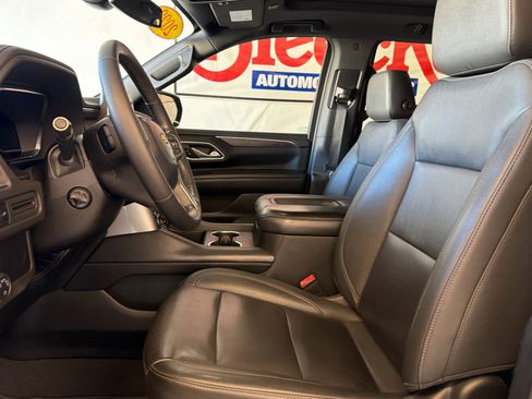 Used 2022 Chevrolet Tahoe LT w/ Luxury Package image 17