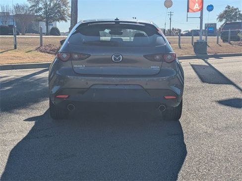 Used 2025 MAZDA MAZDA3 Hatchback w/Premium Plus Pkg image 4