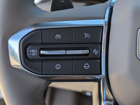 Used 2026 GMC Yukon XL Denali w/ Advanced Technology Package image 22