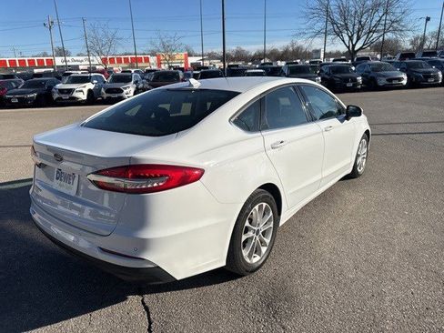 Used 2020 Ford Fusion SE image 5