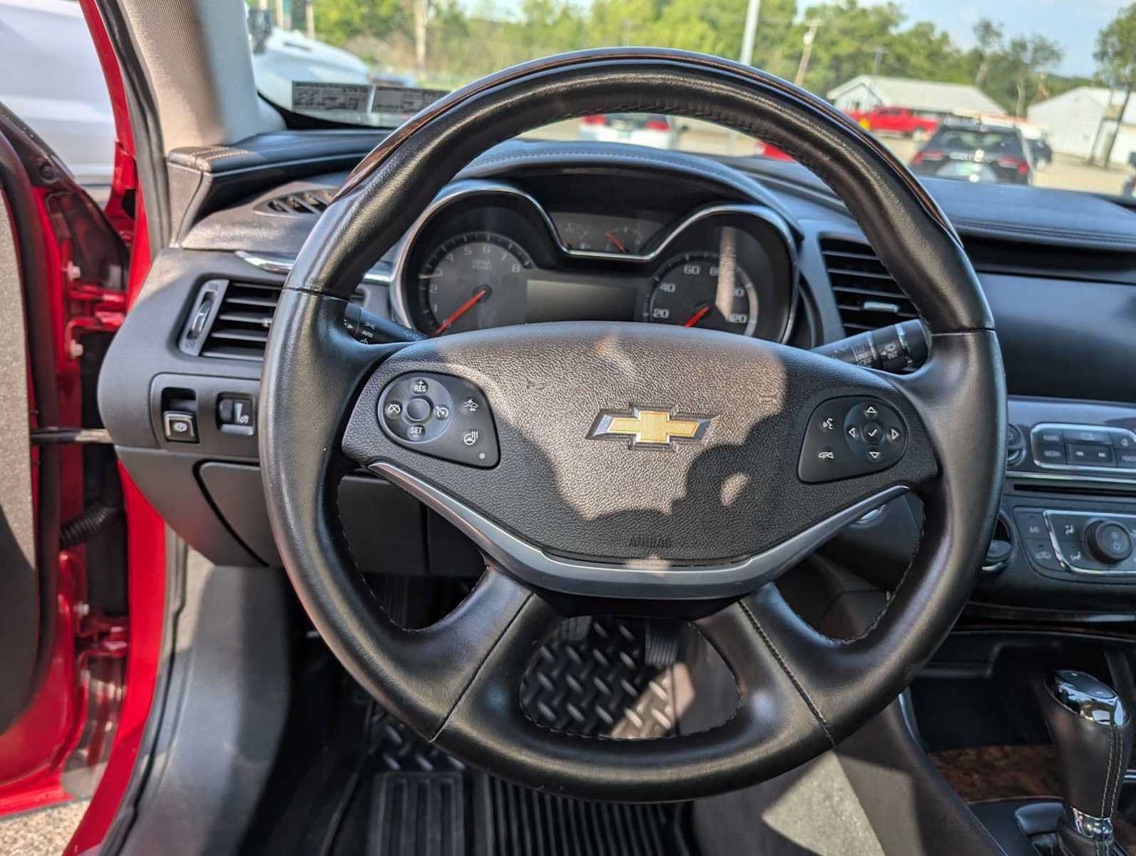 Used 2014 Chevrolet Impala LTZ FWD image 37
