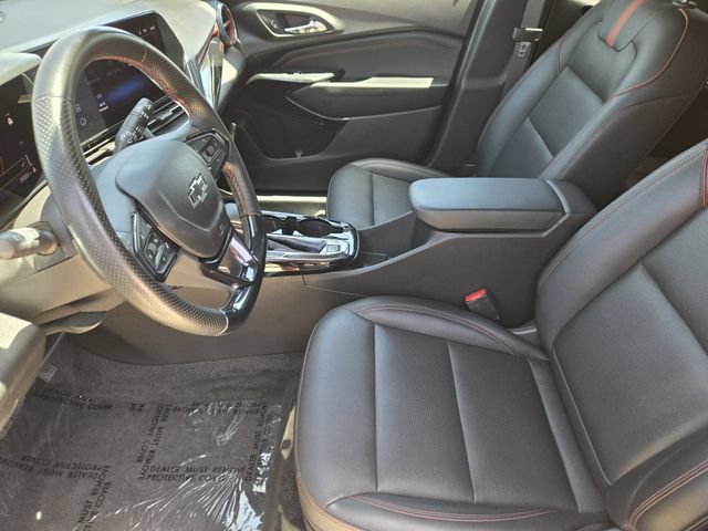 Used 2025 Chevrolet Trax RS w/ Sunroof Package FWD image 7