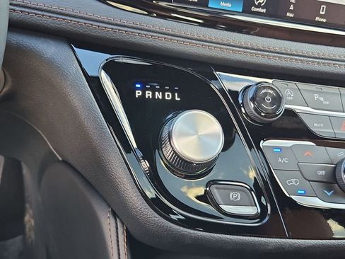 New 2026 Chrysler Pacifica Pinnacle w/ Trailer Tow Group image 20