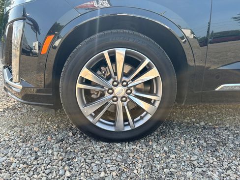 Used 2020 Cadillac XT6 Premium Luxury w/ Platinum Package FWD image 10