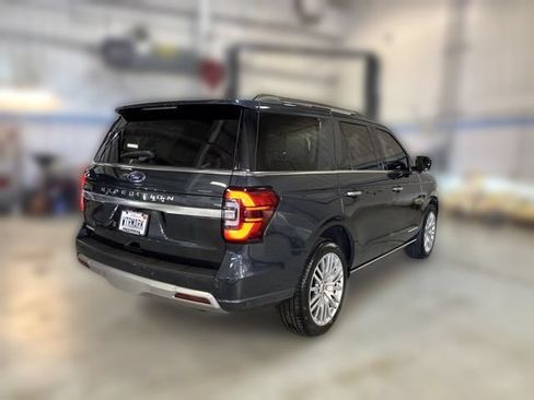 Used 2024 Ford Expedition Platinum AWD/4WD image 8
