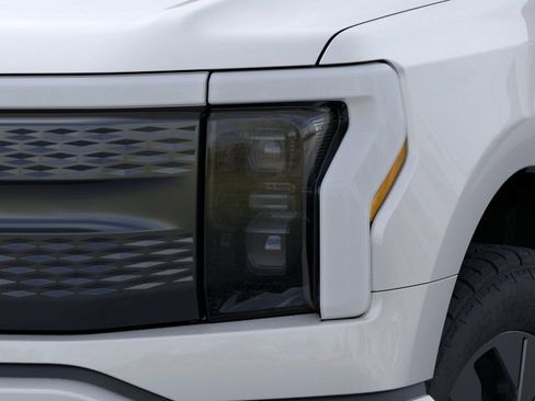 New 2025 Ford F150 Lightning Flash AWD/4WD image 18