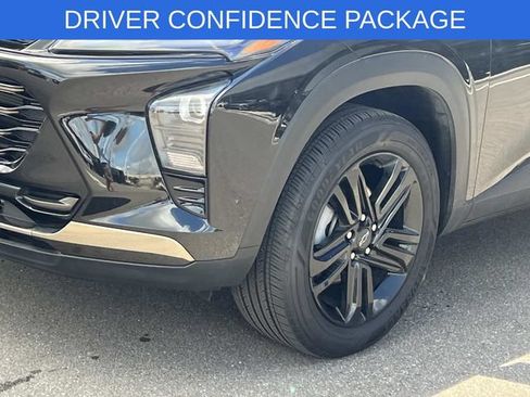 Used 2025 Chevrolet Trax ACTIV w/ Driver Confidence Package FWD image 7