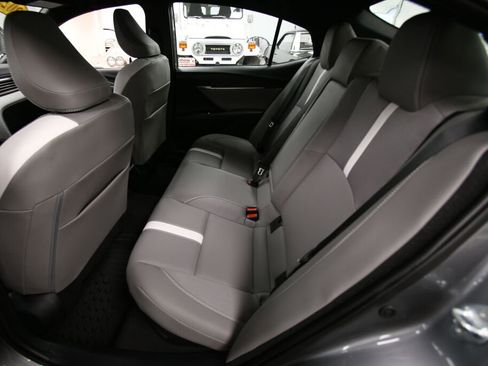 Certified 2025 Toyota Camry SE image 24