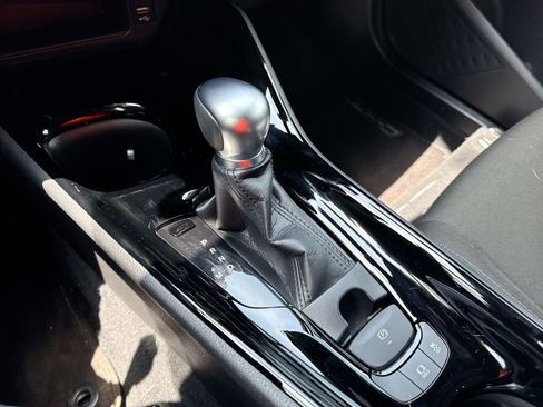 Certified 2021 Toyota C-HR XLE FWD image 20