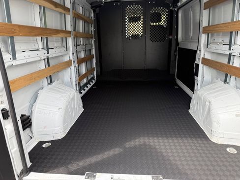 Used 2025 RAM ProMaster 2500 w/ U-Haul Equipment Group image 3