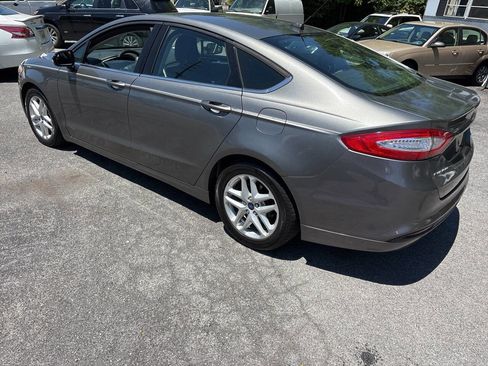 Used 2014 Ford Fusion SE FWD image 13