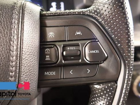 Certified 2024 Toyota Tacoma SR5 AWD/4WD image 17