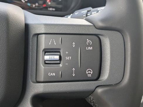 Used 2026 Land Rover Defender 110 X-Dynamic SE AWD/4WD image 24